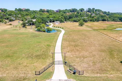 819 Old Annetta Rd, Aledo, TX 76008