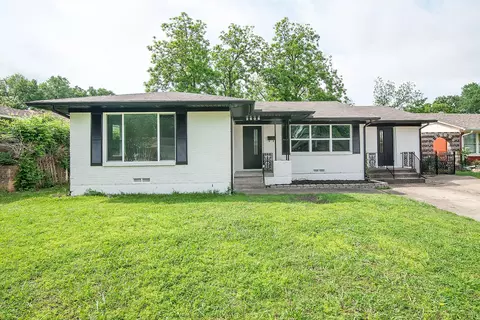 2608 Lockhart Ave, Dallas, TX 75228