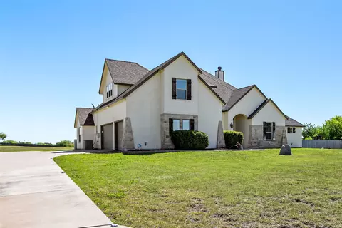 182 N Star Crossing Ln, Weatherford, TX 76088