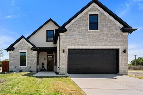 122 Yvonne St, Red Oak, TX 75154