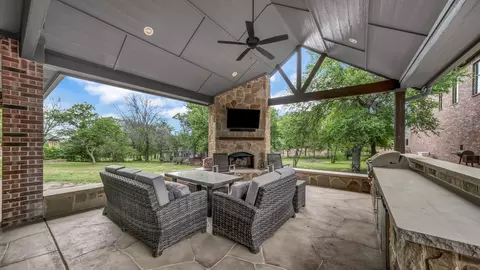 147 Tyler Ct, Fort Worth, TX 76108