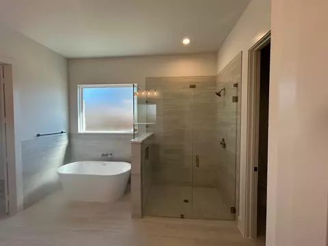 Bath - 415 E Burks St, Pilot Point, TX 76258 photo 2 of 4