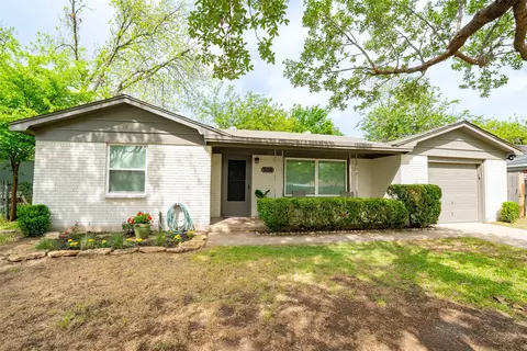 508 Grant Cir, White Settlement, TX 76108