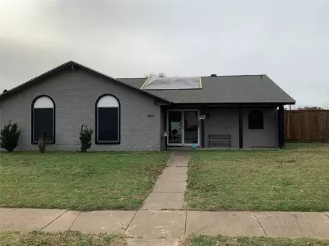 2150 Richwood Dr, Garland, TX 75044