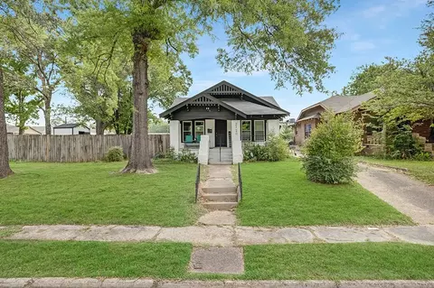 2120 Magnolia St, Texarkana, TX 75501