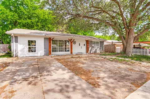 1625 Proctor Dr, Grand Prairie, TX 75051