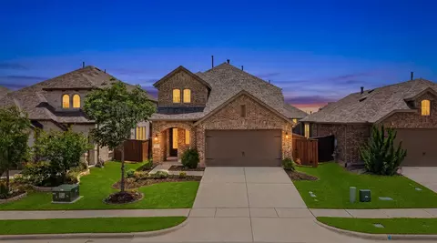 3504 Sweet Grass Dr, Aubrey, TX 76227