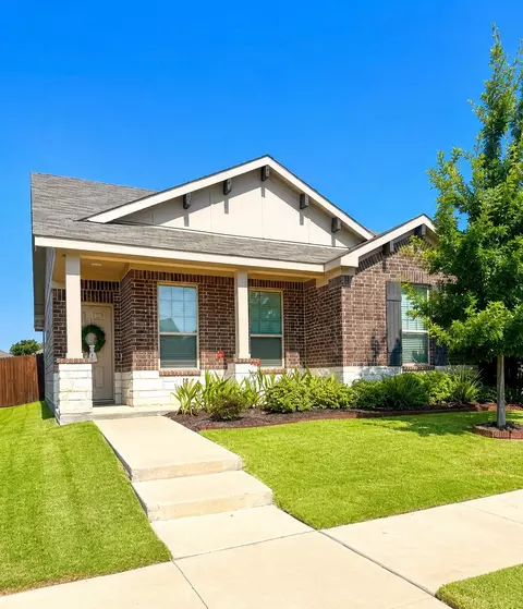 2820 Bursera Ln, Fort Worth, TX 76108