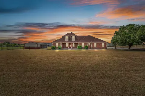 6501 Indian Trl, Sanger, TX 76266