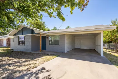1660 W Cage St, Stephenville, TX 76401