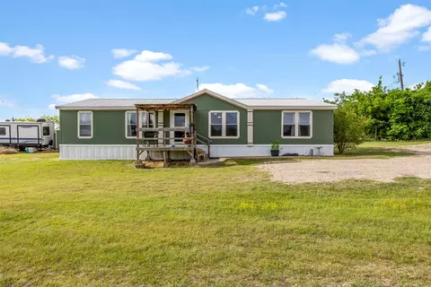 10020 Lavinder Ln, Crowley, TX 76036