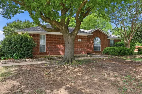 Exterior - 6421 Peak View Ct, Midlothian, TX 76065 photo 8 of 8