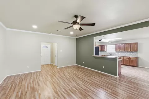 Living - 6421 Peak View Ct, Midlothian, TX 76065 photo 3 of 7
