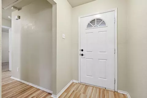 Entry Way - 6421 Peak View Ct, Midlothian, TX 76065 photo 1 of 2
