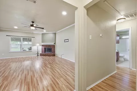 Entry Way - 6421 Peak View Ct, Midlothian, TX 76065 photo 2 of 2