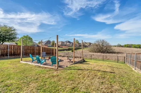1413 Whitewater Dr, Little Elm, TX 75068
