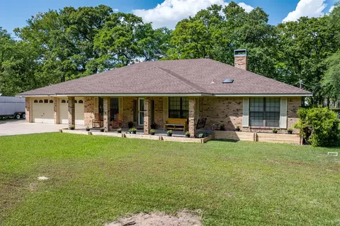 231 Cedarwood Dr, Enchanted Oaks, TX 75156