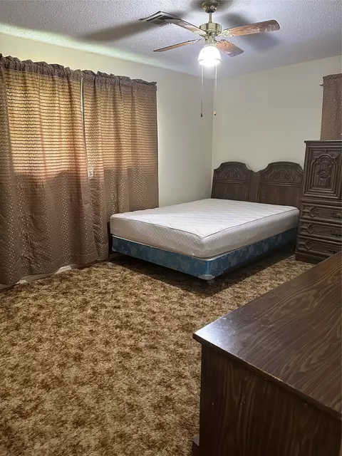 Bedroom - 200 Earle Rd, Hewitt, TX 76643 photo 2 of 5