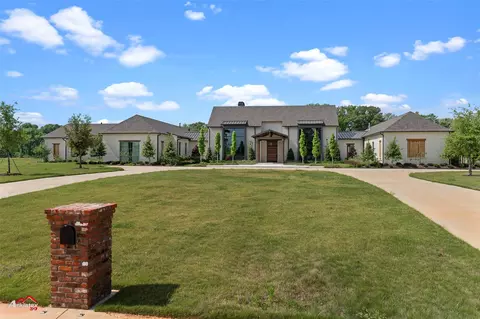 Exterior - 236 Sam Willen Dr, Benton, LA 71006 photo 2 of 9