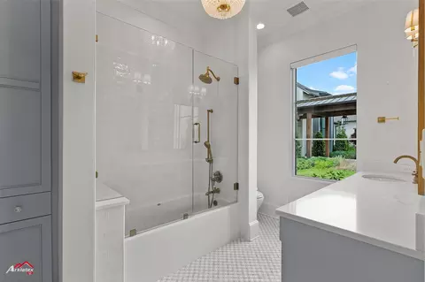 Bath - 236 Sam Willen Dr, Benton, LA 71006 photo 5 of 8