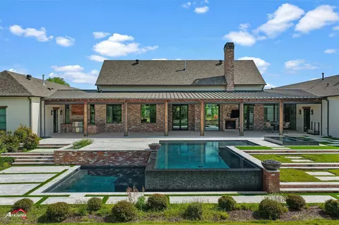 Exterior - 236 Sam Willen Dr, Benton, LA 71006 photo 5 of 9