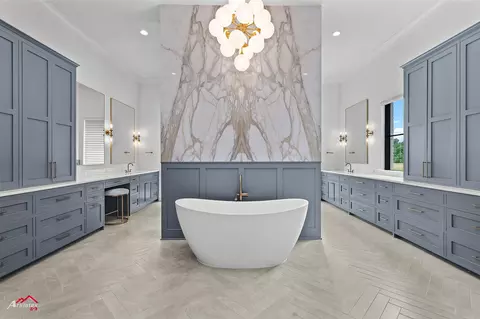 Bath - 236 Sam Willen Dr, Benton, LA 71006 photo 1 of 8
