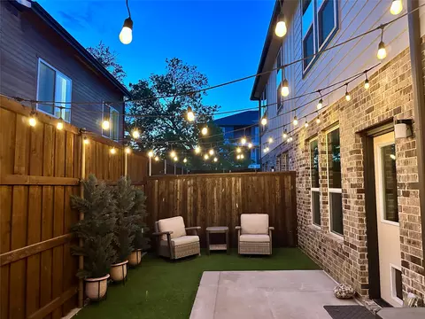 7337 Bree Ct, Dallas, TX 75235