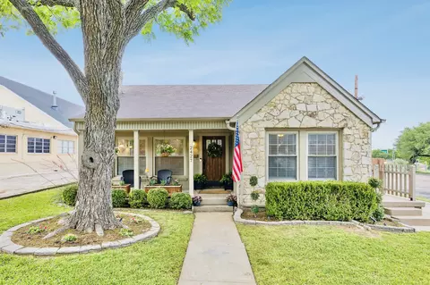 2427 Alco Ave, Dallas, TX 75211