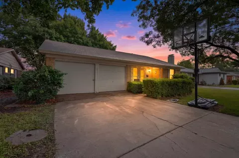 12226 Brisbane Ave, Farmers Branch, TX 75234
