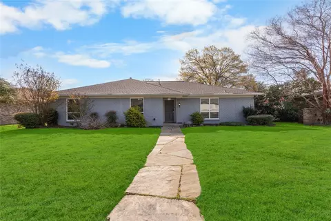 2424 Winterstone Dr, Plano, TX 75023