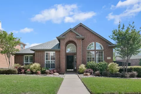 2729 Vista Bluff Blvd, Lewisville, TX 75067