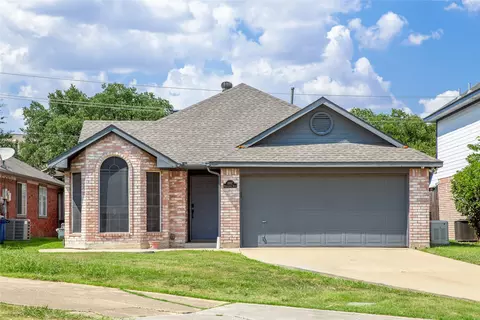 3307 Renaissance Dr, Dallas, TX 75287