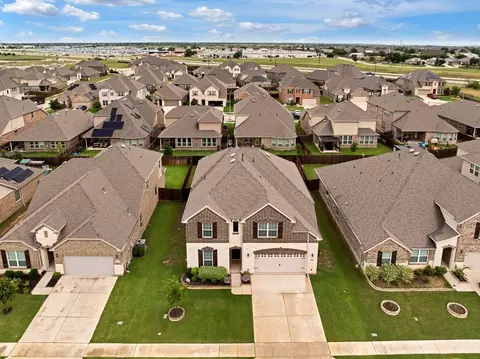 820 Basket Willow Ter, Haslet, TX 76052