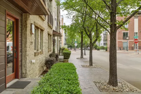 2323 Clark St, Dallas, TX 75204