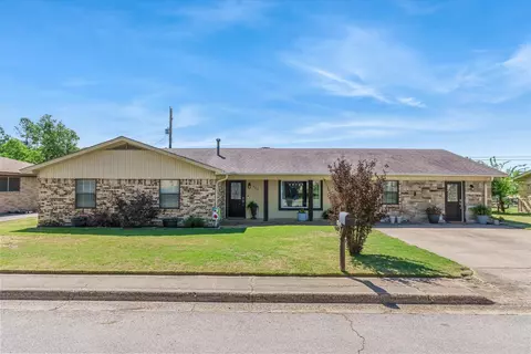 602 Gearner Dr, Winnsboro, TX 75494