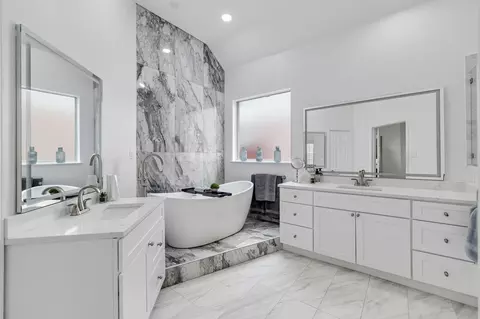 115 Saint James Rd, Irving, TX 75063