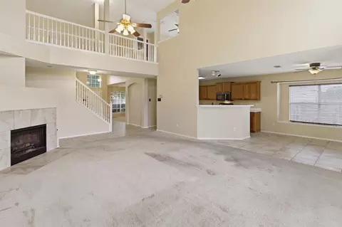 Living - 531 Pecan Leaf Dr, Lancaster, TX 75146 photo 9 of 12