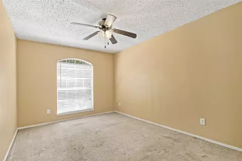 Bedroom - 531 Pecan Leaf Dr, Lancaster, TX 75146 photo 2 of 4