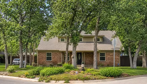 400 Pennsylvania Dr, Denton, TX 76205