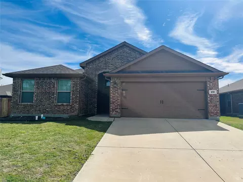 215 Belmont Park Dr, Ponder, TX 76259