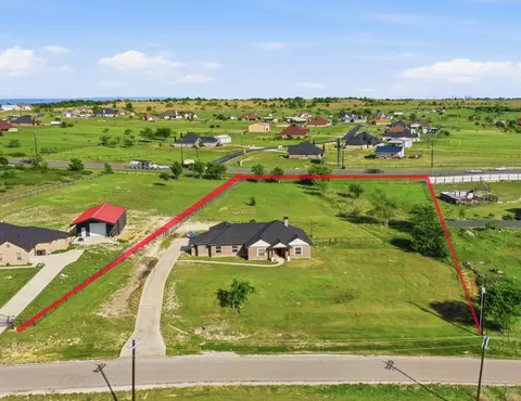1012 Justin Dr, Springtown, TX 76082