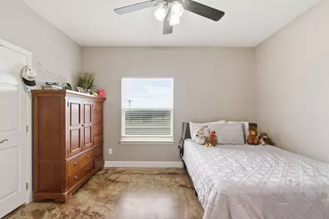Bedroom - 1012 Justin Dr, Springtown, TX 76082 photo 4 of 7