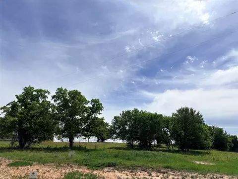 128 Daggett Dr, Decatur, TX 76234