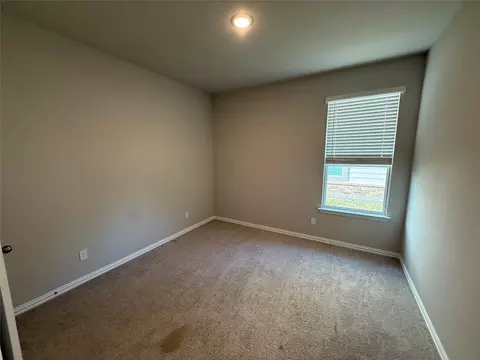 Bedroom - 509 Smith Rd, Springtown, TX 76082 photo 2 of 3