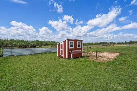 Exterior - 373 Brook Dr, Abilene, TX 79602 photo 5 of 7