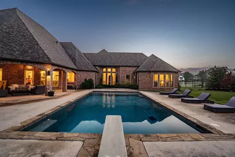 5 Victory Ln, Double Oak, TX 75077
