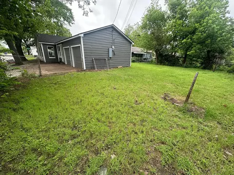Exterior - 3401 Windsor Ave, Waco, TX 76708 photo 7 of 13