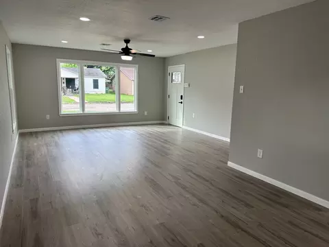 Living - 3401 Windsor Ave, Waco, TX 76708 photo 4 of 8