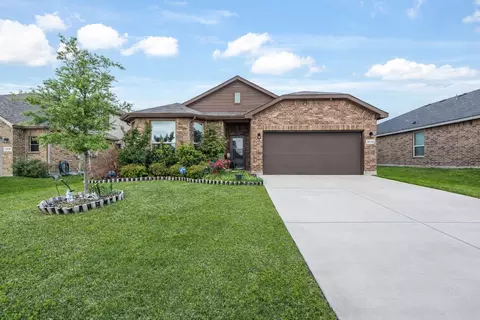 1214 Pacifica Trl, Cleburne, TX 76033