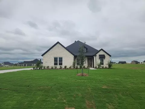 2320 Quartz St, Krum, TX 76249